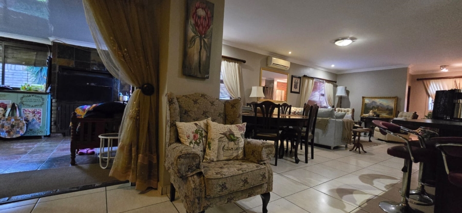 3 Bedroom Property for Sale in Wilkoppies North West